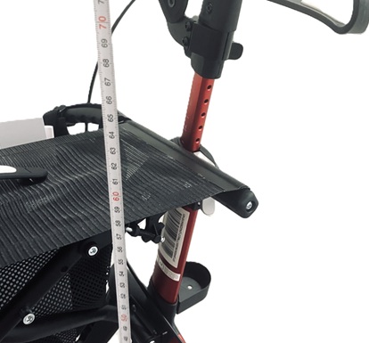 Snížená chodítka pro menší postavy