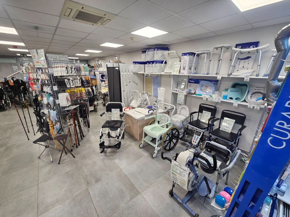 Prodejna v poliklinice Budějovická, Antala Staška 1670/80