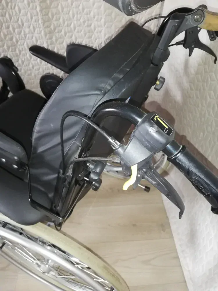 PŮJČENÍ invalidní vozík speciální