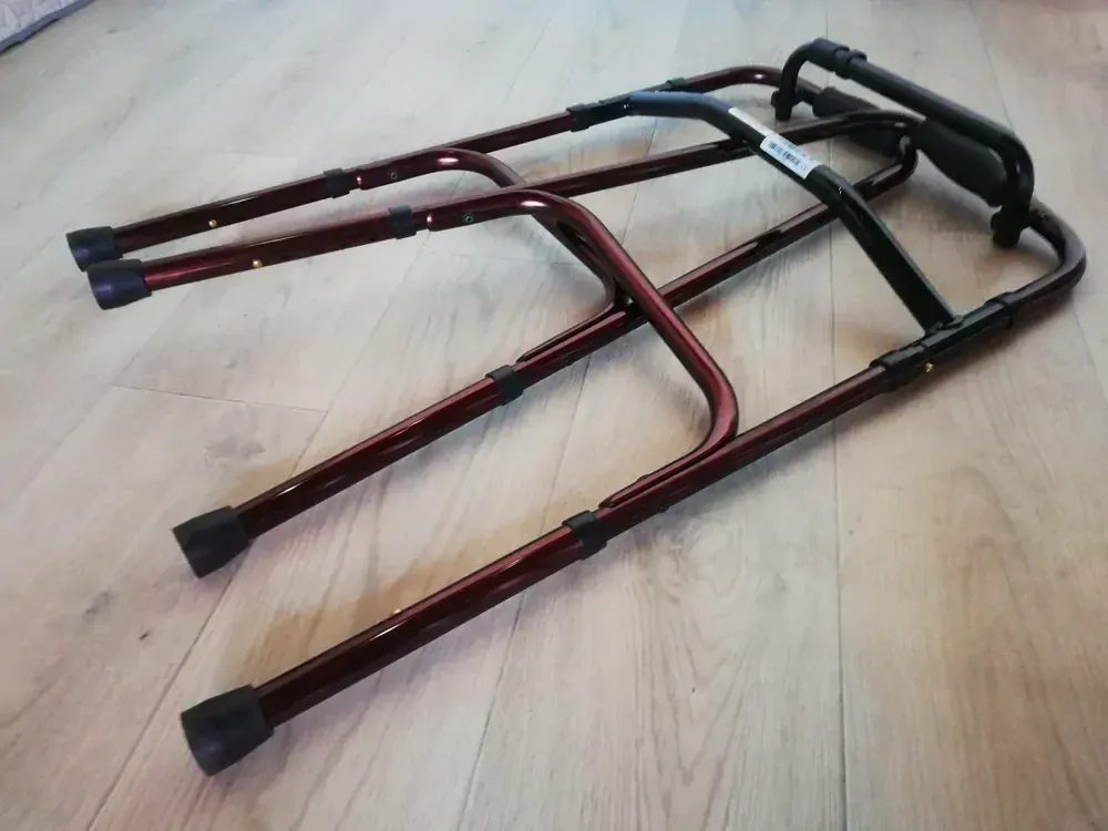 PŮJČENÍ chodítko čtyřbodové