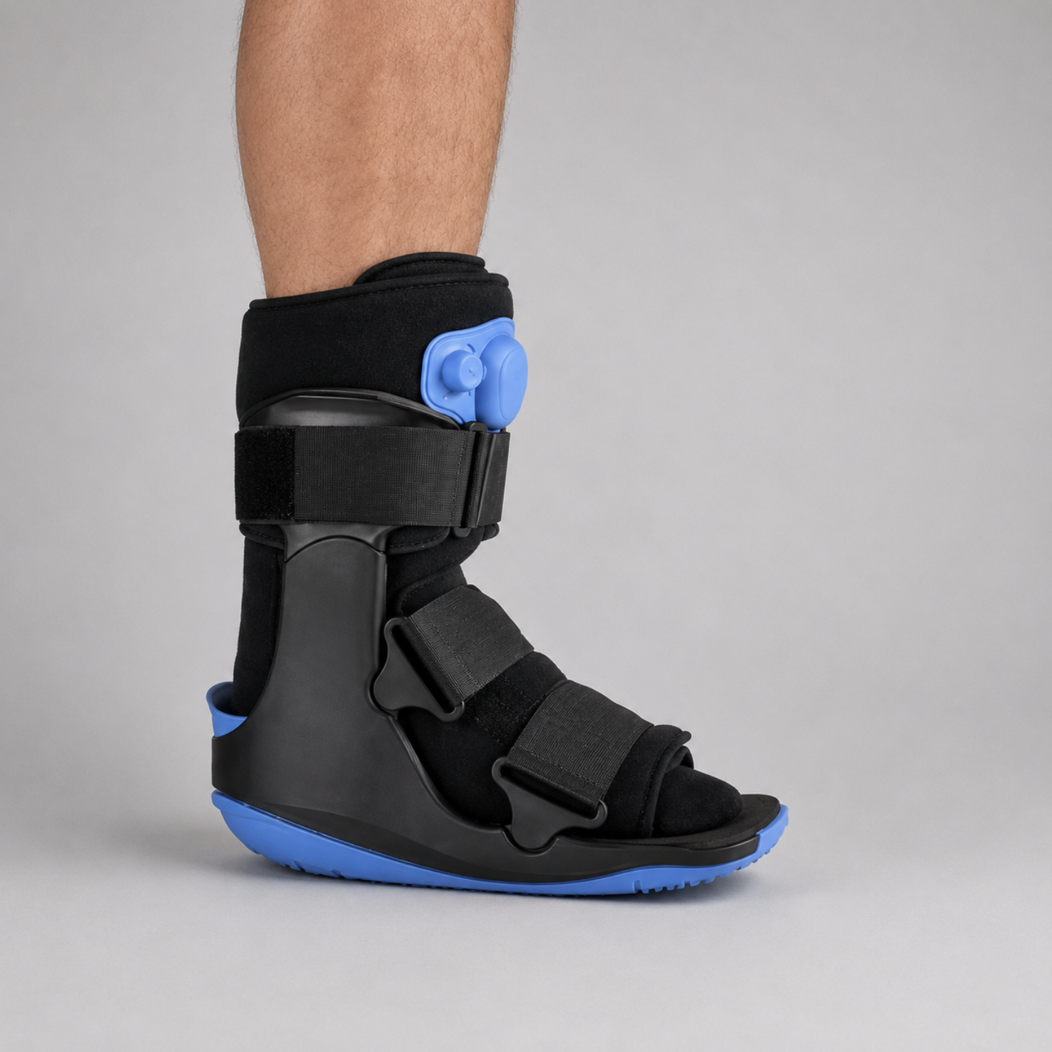 Nízká pneumatická hlezenní fixační ortéza SHORT WALKING BRACE