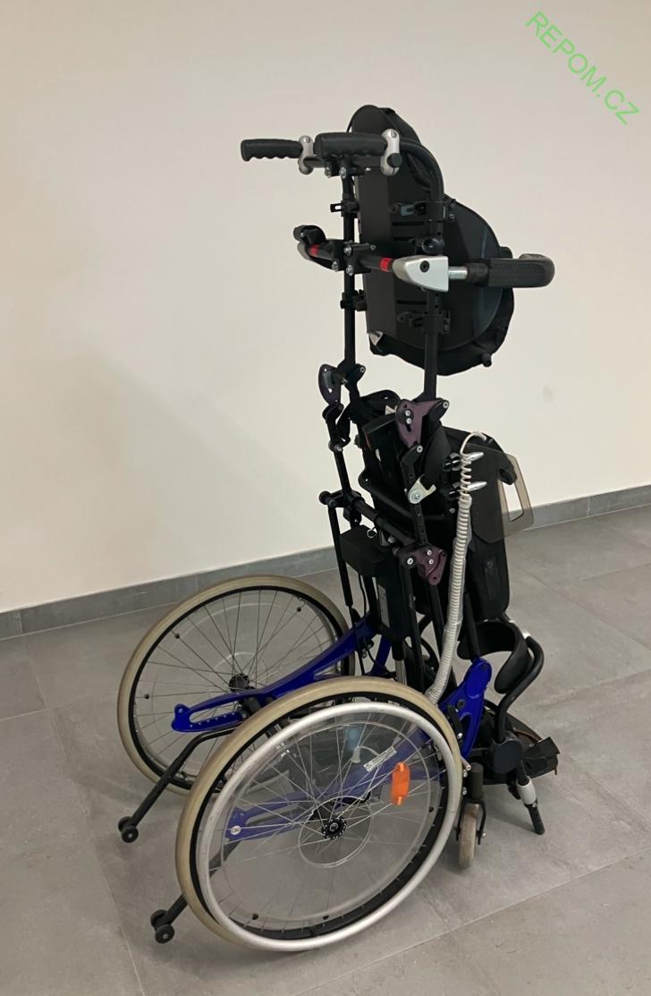 REPAS: vertikalizační mechanický invalidní vozík