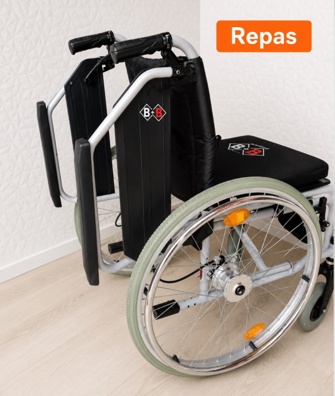 REPAS: Invalidní vozík s brzdami pro doprovod
