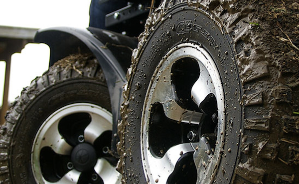 Terénní elektrický invalidní vozík MAGIC MOBILITY EXTREME X8