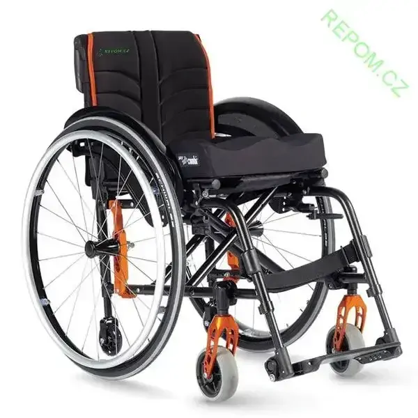 Invalidní vozík QUICKIE EASY 200 aktivní, skládací