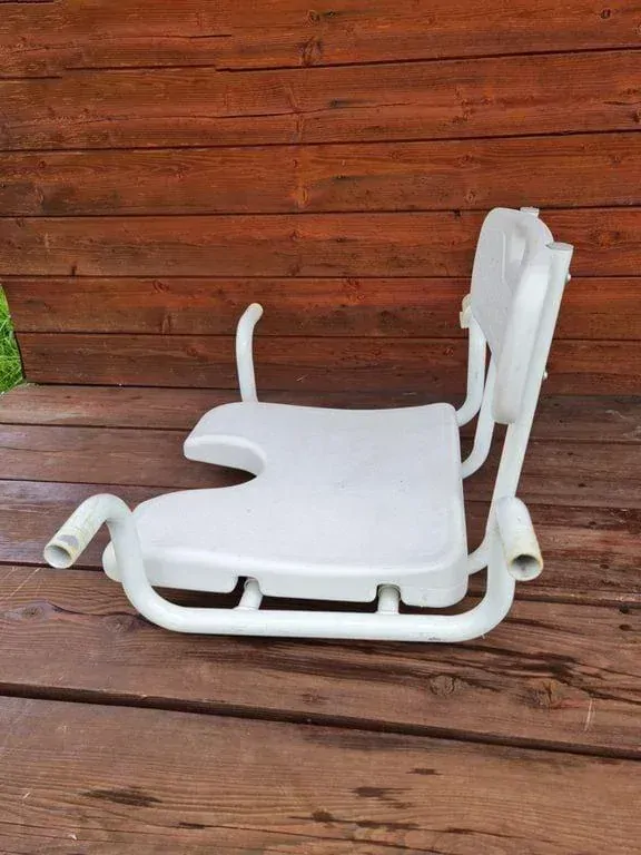 REPAS: Stolička do sprchy s madly