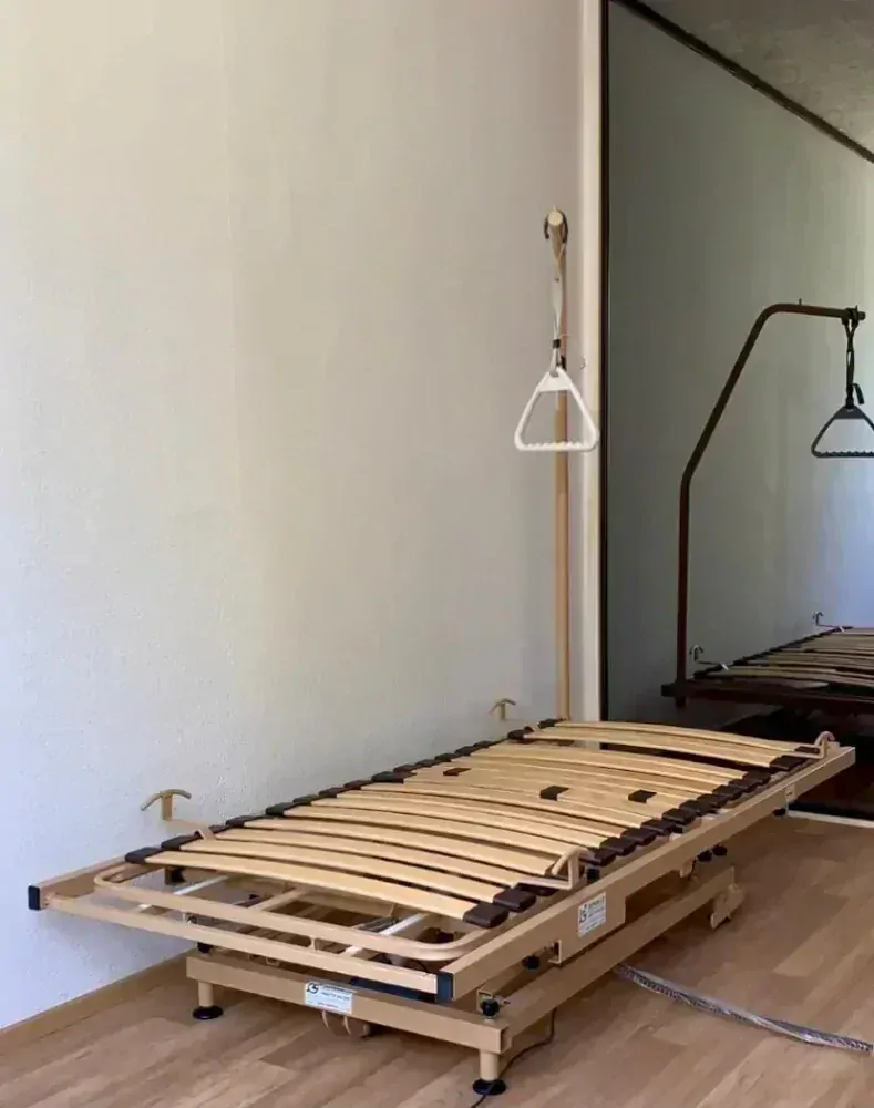 REPAS: Polohovací lůžko bez bočnic - samostojný rošt
