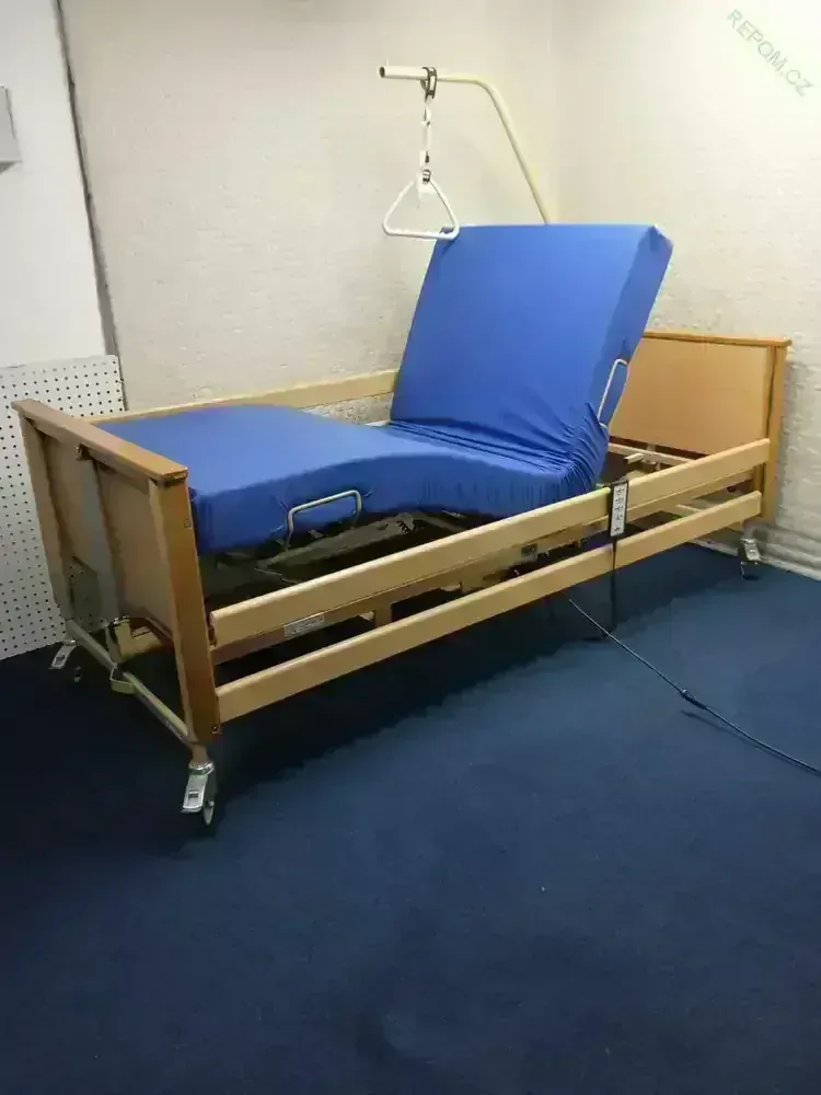 PŮJČENÍ polohovací postel elektrická