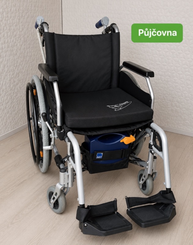 PŮJČENÍ Skládací elektrický invalidní vozík AAT V-MAX S pohonem pro doprovod
