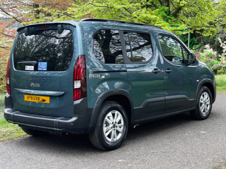 Bezbariérové auto Peugeot Rifter Inspire™