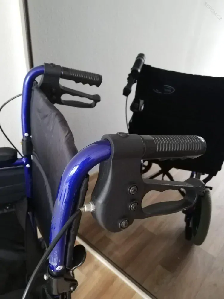 REPAS: Invalidní vozík transportní