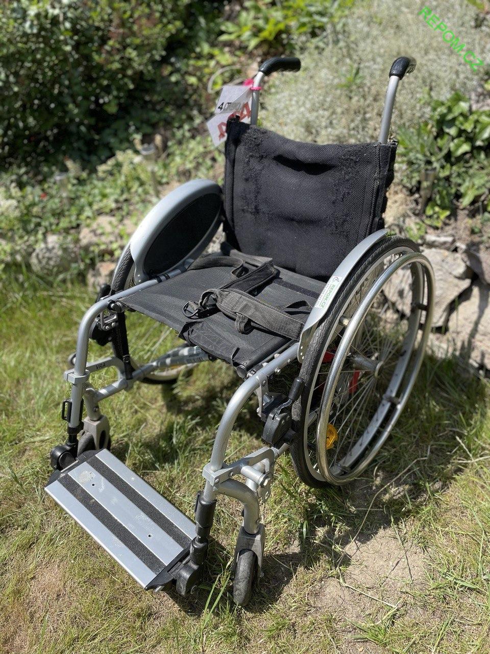 REPAS: Sportovní invalidní vozíky SOPUR