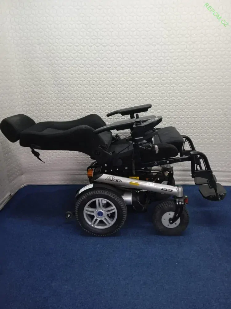 PŮJČENÍ Terénní elektrický vozík OTTO BOCK sedačka RECARO