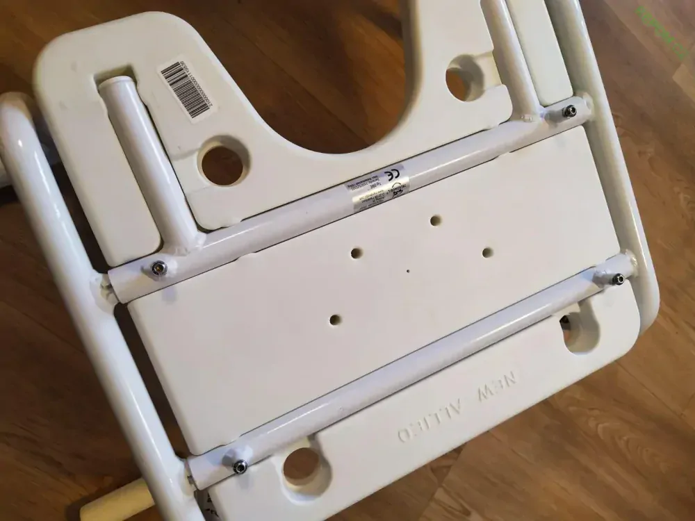 REPAS: Polozapuštěná sedačka na vanu s nastavitelnou šíří