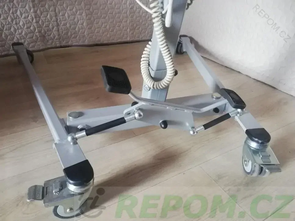 REPAS: Osobní zvedák