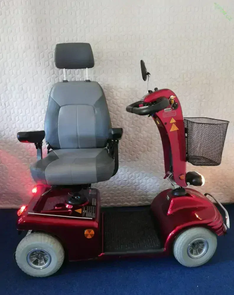 PŮJČENÍ elektrický skútr levný