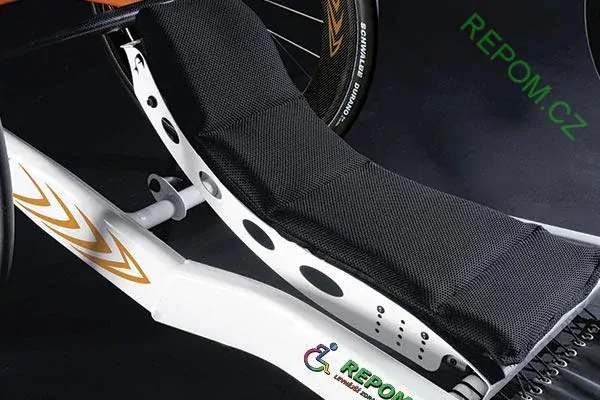 Závodní handbike RGK Shark RS závodní handbike
