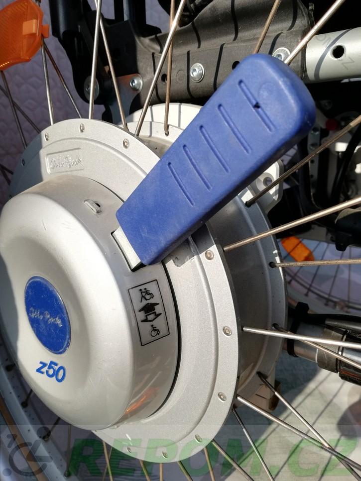 PŮJČENÍ elektrického invalidního vozíku skládacího
