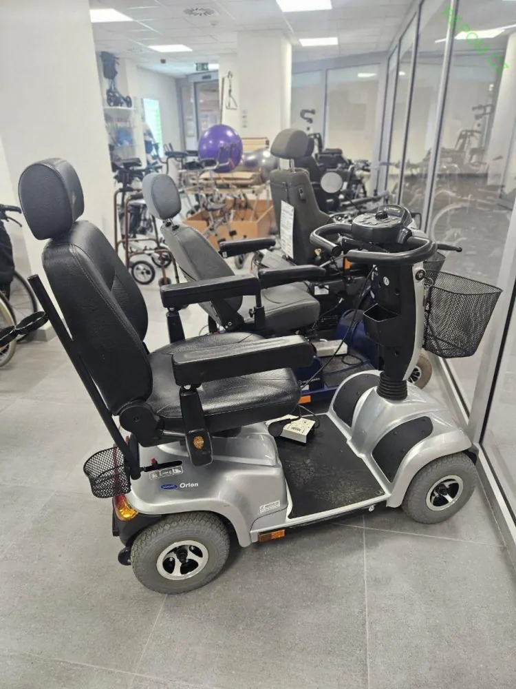 PŮJČENÍ Elektrický skútr standardní