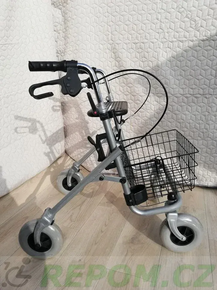 REPAS: Chodítko čtyřkolové standardní