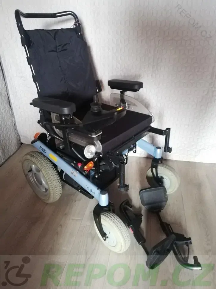 REPAS: Terénní elektrický vozík s anatomickým sezením