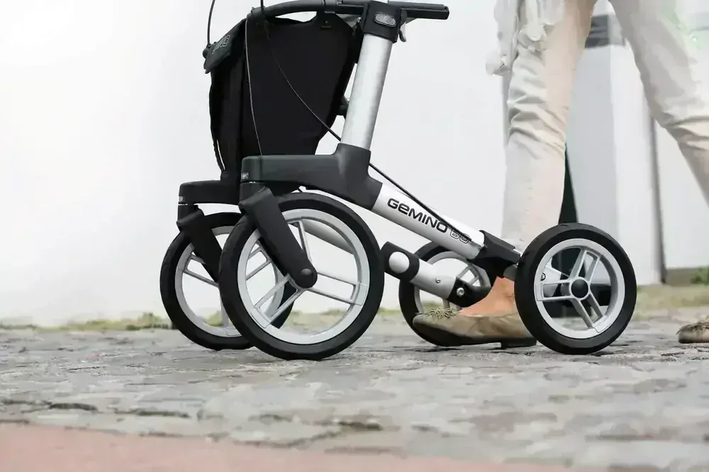 Skládací chodítko GEMINO 60 WALKER: s předloketní oporou