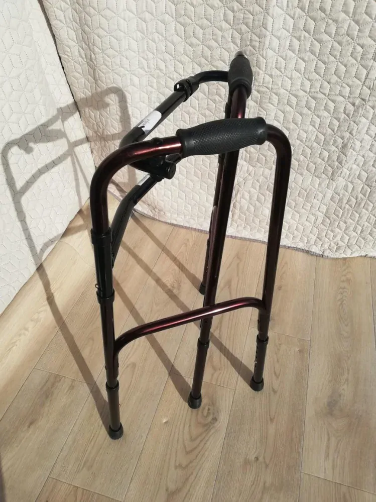 REPAS: Chodítko čtyřbodové
