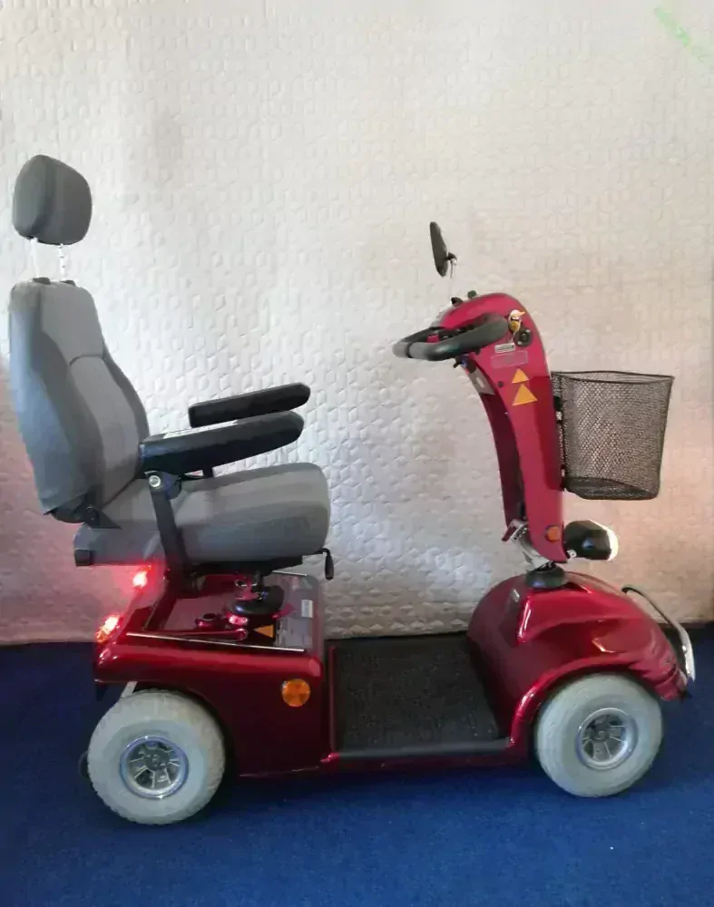 PŮJČENÍ elektrický skútr levný