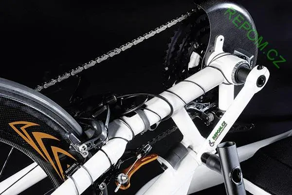 Závodní handbike RGK Shark RS závodní handbike