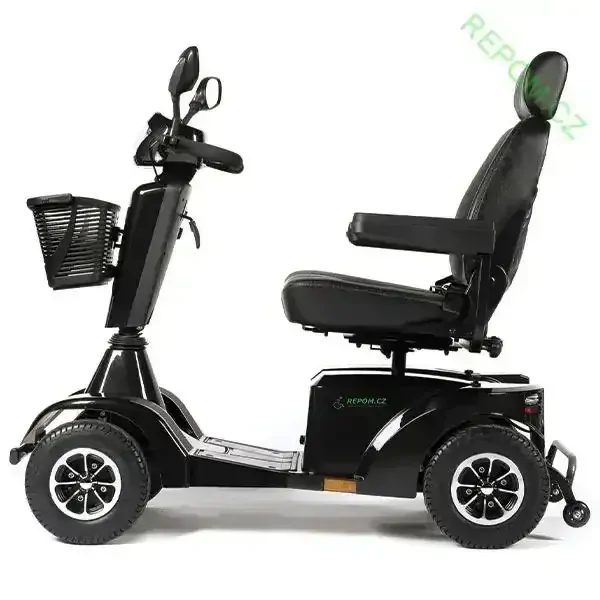 Elektrický skútr STERLING S700