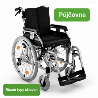 PŮJČENÍ mechanický invalidní vozík s brzdami pro doprovod